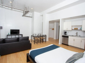 Air Venice on the Beach