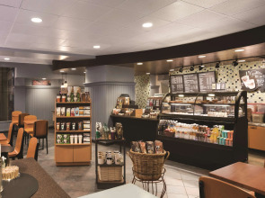 DoubleTree by Hilton Boston - Downtown