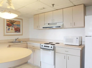 Motel 6 Cutler Bay, FL