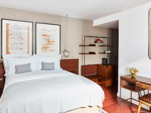 Hotel Indigo London - 1 Leicester Square by IHG