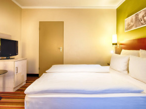 Leonardo Hotel & Residenz München