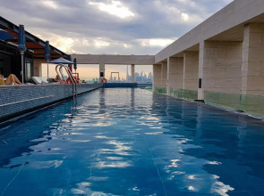 Canopy by Hilton Dubai Al Seef