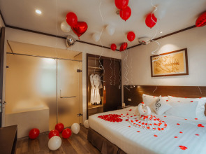 Thang Long Opera Hotel