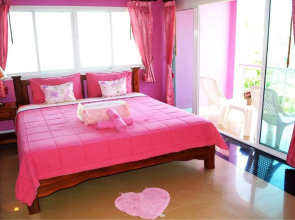 Sairougn Seaview Hotel