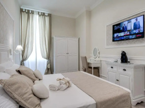 Charme & Chic Luxury