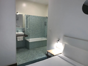 Casual Ilbira Granada Hotel