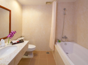 Sunny Beach Resort and Spa