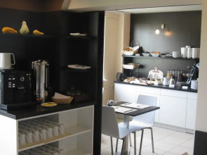 Hotel Wilanów Warszawa by DeSilva