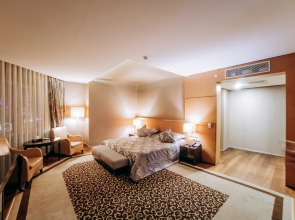 Отель Point Hotel Baku