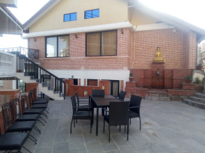 Hotel Himalayan Villa