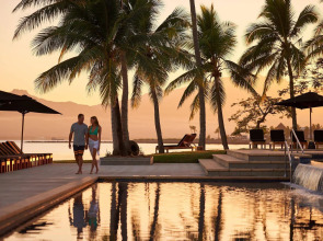 Hilton Fiji Beach Resort and Spa