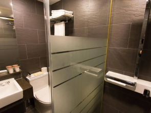 The Central Plaza Hotel