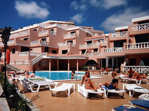 Paradise Court Aparthotel