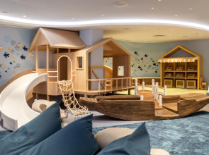 Отель Four Seasons Bangkok at Chao Phraya River