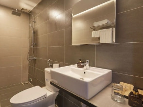 The Garden Capsule Hotel