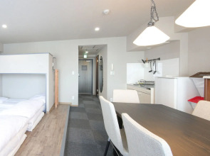 Beagle Tokyo Hostel and Apartments