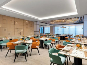 Holiday Inn Shanghai Pudong Airport by IHG