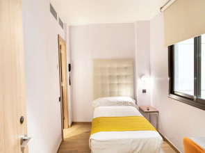 Отель Caledonian