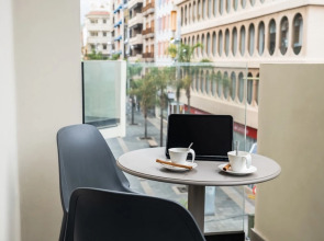 Hotel Adonis Capital