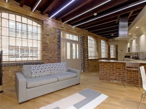 Luxury Loft Oxford Street with AC