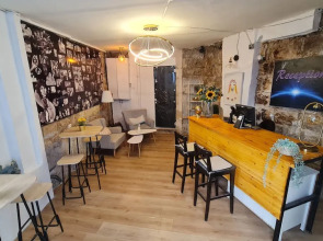 Capsule & Dormitory Space-X