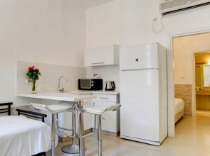 Liber Seashore Suites