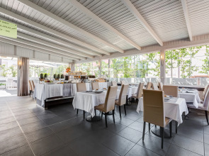 Best Western Cinemusic Hotel