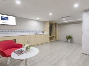 Holiday Inn Express Shanghai Gubei by IHG