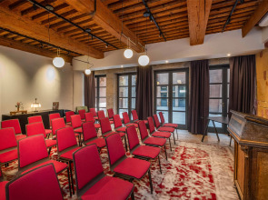 Cour des Loges Lyon, A Radisson Collection Hotel