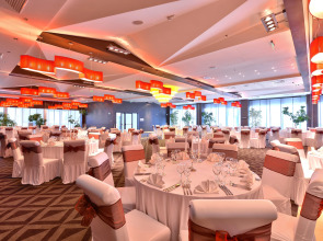 INTERNATIONAL Hotel Casino & Tower Suites