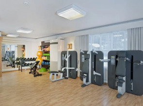 Отель Grand Skei