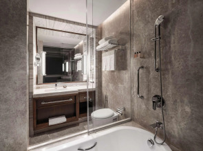 Shangri-La Eros, New Delhi