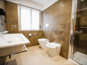 Отель Diplomatic