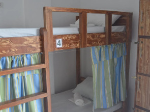 Chill Out Hostel Boracay