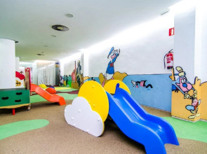 Port Fiesta Park Hotel