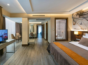 B Business Hotel & Spa