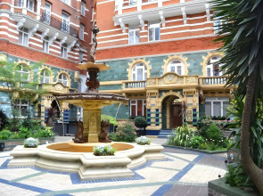 St. James' Court, A Taj Hotel, London