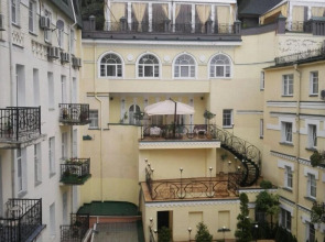 Apart Hostel Capital