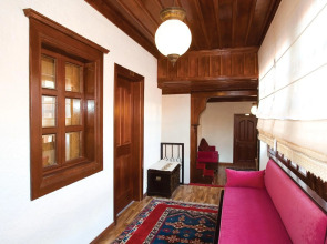 Cicerone Lodge Hotel