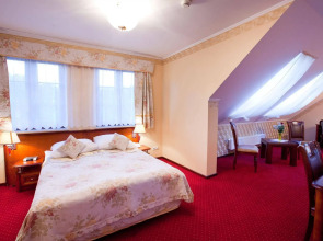 Hotel Dworek Tryumf Dąbrowscy Spółka Jawna