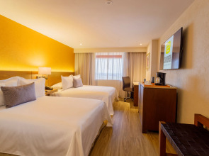 Отель Camino Real Aeropuerto Mexico