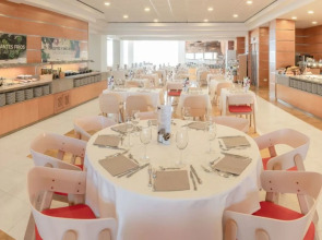 RH Ifach Family Hotel