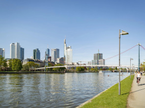 Premier Inn Frankfurt City Centre
