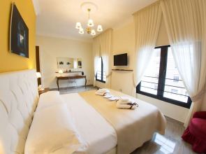 Отель NeapolitanTrips 