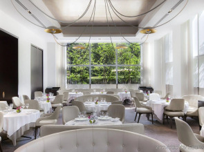 Trump International Hotel & Tower New York