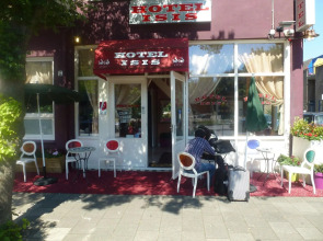 Hotel Isis