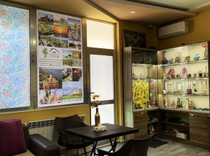 Domino Yerevan Hostel & Tours