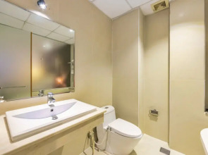 The Noble Swan Central Dong Du Hotel