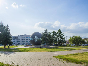 RENT-servis Apartamenty v istoricheskom tsentre Omska na Lermontova