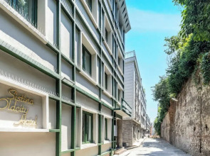 Sistina Old City Hotel